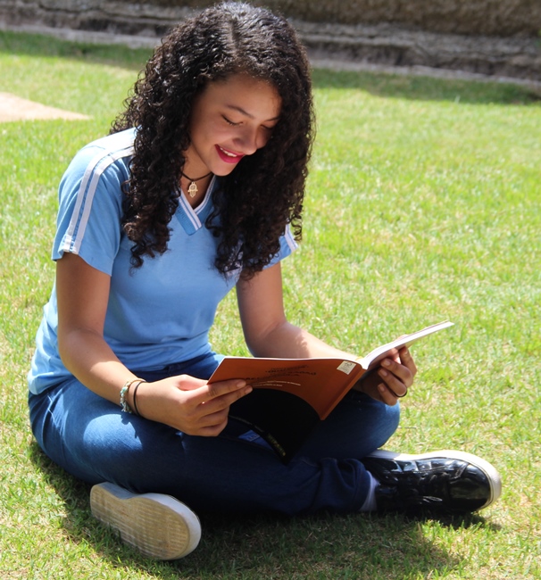 Para Josiele, oportunidade de participar da pesquisa de iniciação científica é única. Foto: Franciele Xavier (SEE/MG)